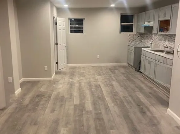 1513 Mayland St, Philadelphia, PA 19138