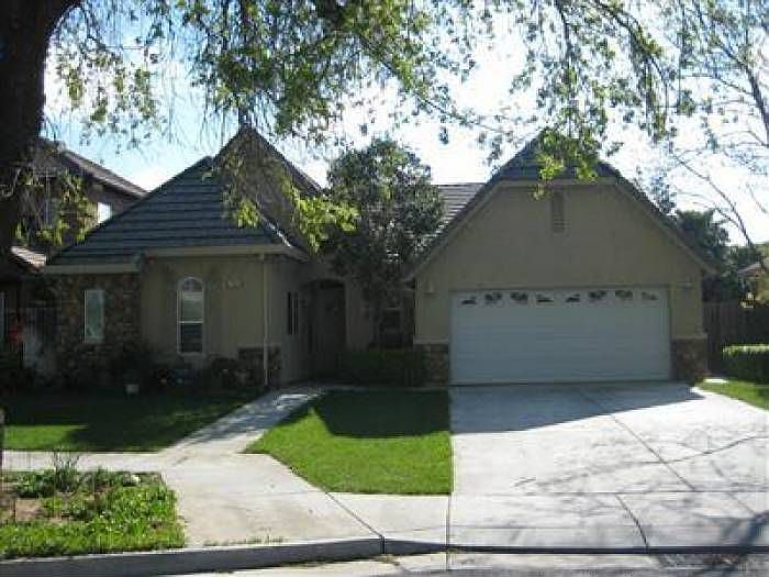 1st image of 743 Bourn Dr