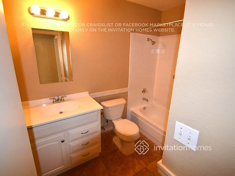 6432 W Christy Dr — Photo 10
