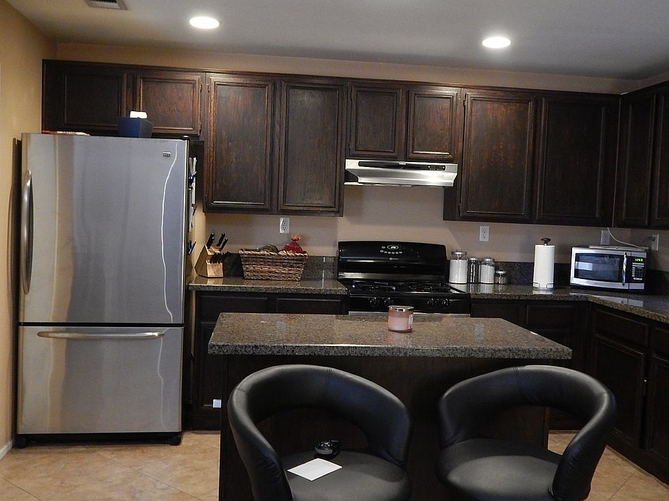 1st image of 39819 Chambray Dr