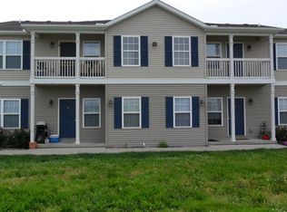 21 Revolutionary Sq APT 5, Bloomington, IL 61704