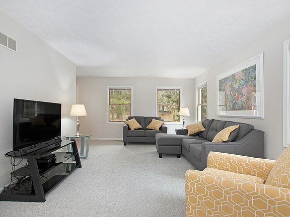 5th image of 2207 Eagle Blvd