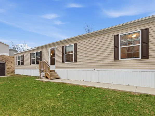 1815 Veronica St SE #196, Lowell, MI 49331