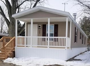 260 W Woodside Ter, Holland, OH