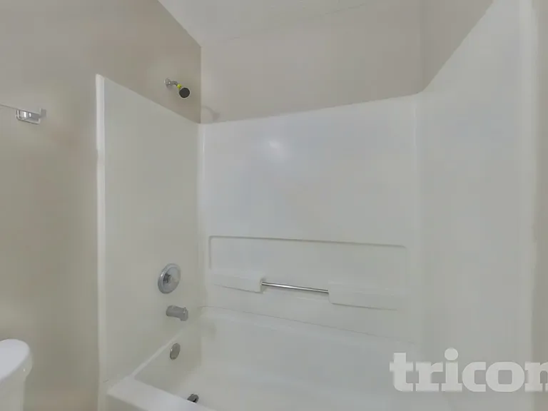 585 Chastleton Dr — Photo 20