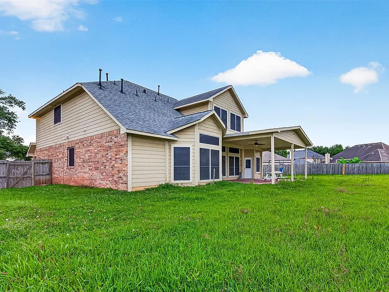 22303 Naple Hollow Ln — Photo 49