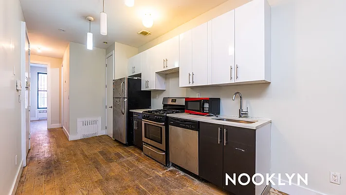 Rented by Nooklyn NYC LLC | media 12