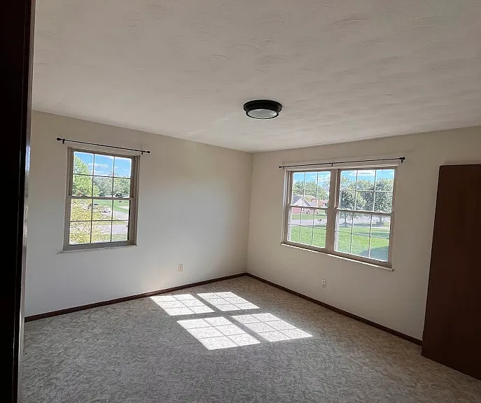 550 Kitrina Ave #1 — Photo 7