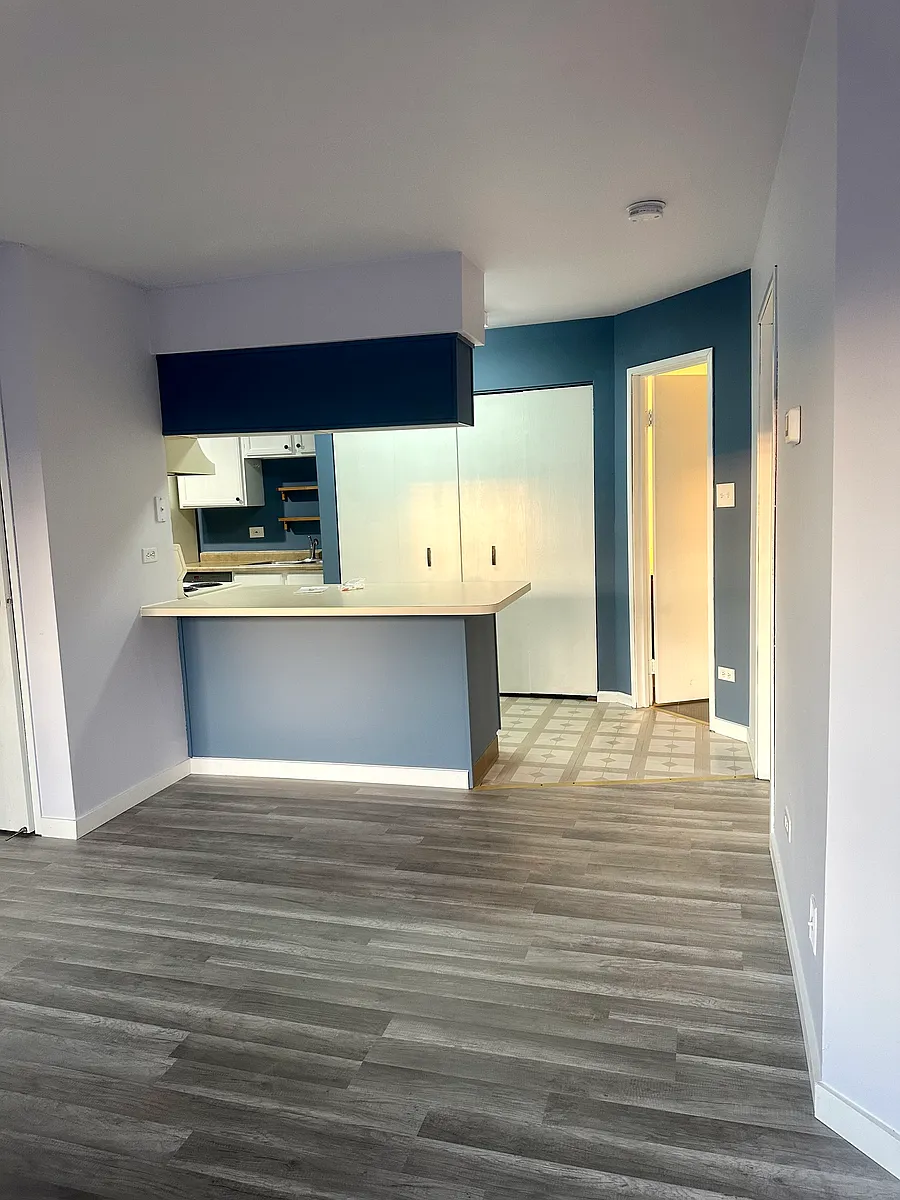 Building Photo - 1422 E Wyndham Cir #105