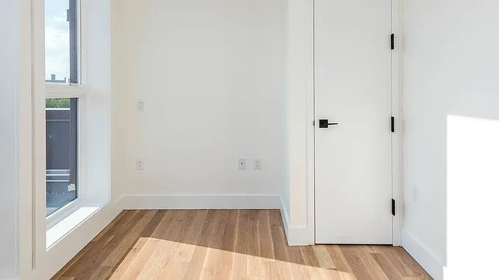 Rented by Nooklyn NYC LLC | media 54