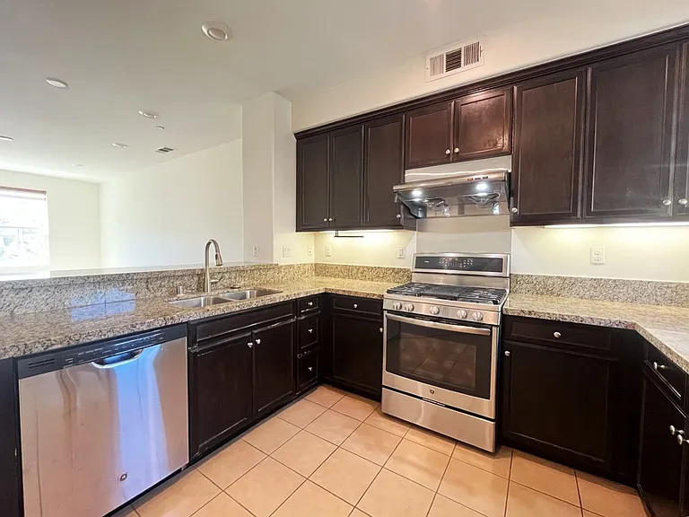 3105 Marigold Cir — Photo 15