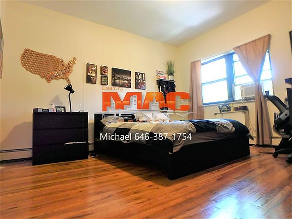 5th image of 3018 31st St APT 2