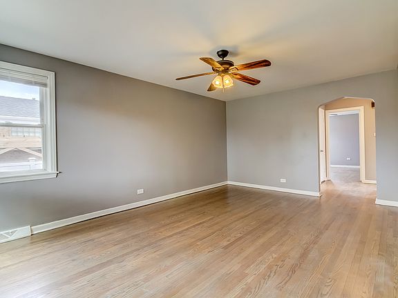 5th image of 321 48th Ave