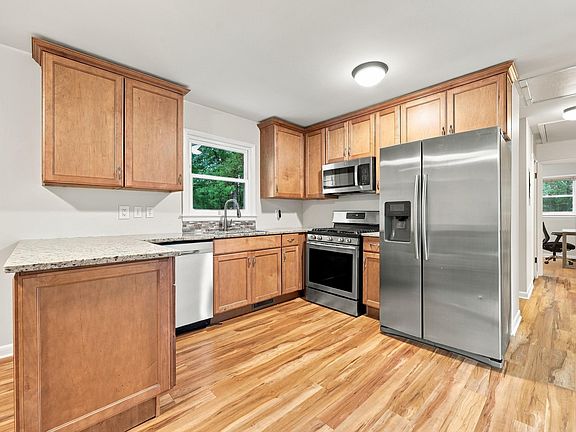 5th image of 4919 Brentwood Rd