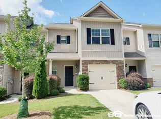 569 Oakside Pl, Acworth, GA 30102