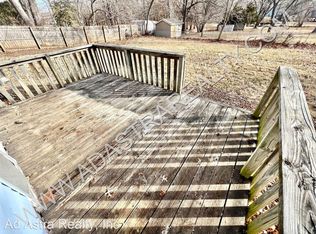 8009 Spring Valley Rd, Raytown, MO 64138