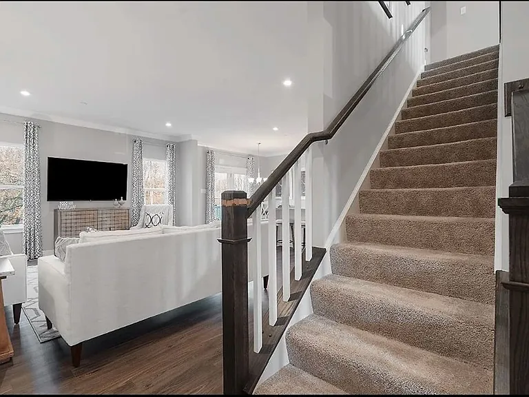 Plaza Townhomes — Photo 6