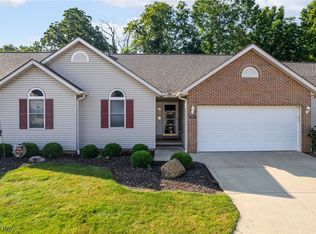 1435 Waters Edge Dr, Akron, OH 44313