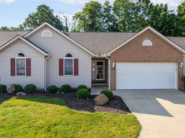 1435 Waters Edge Dr, Akron, OH 44313