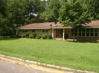 308 Rena St, Claxton, GA 30417