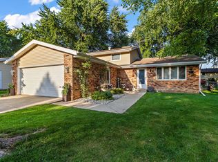 1078 Mallard Dr, Bradley, IL 60915