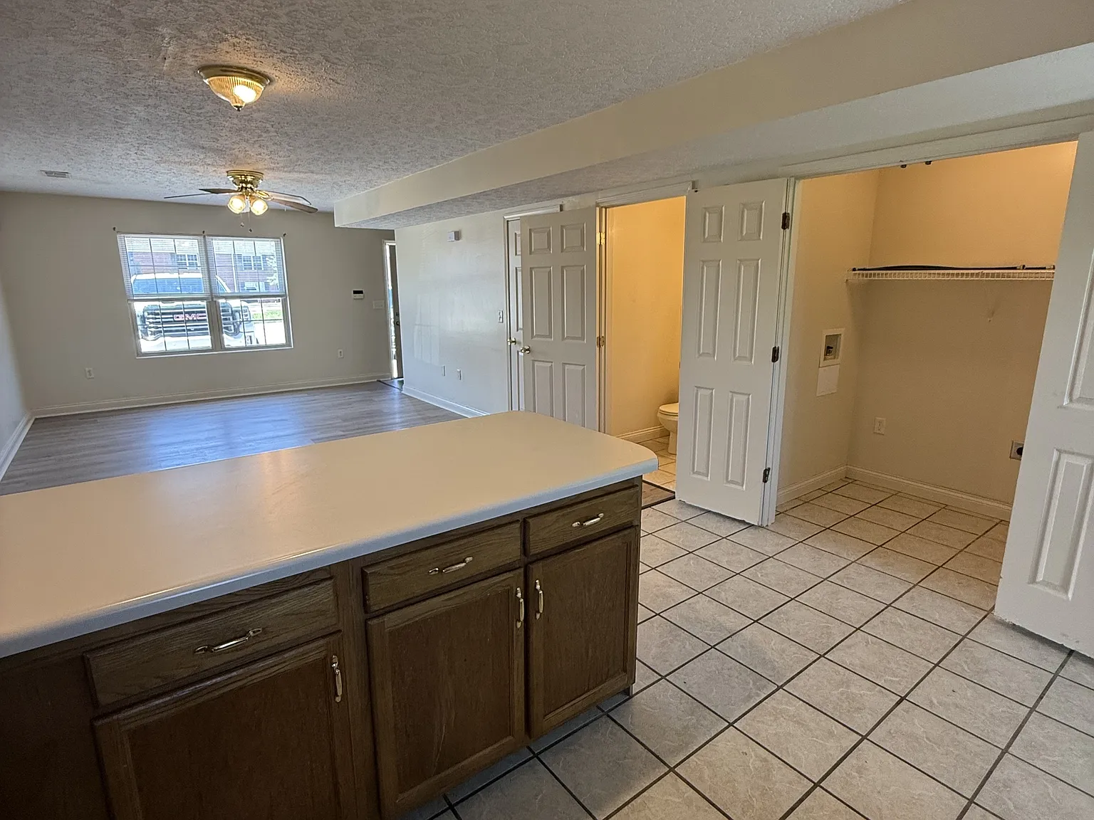 24 Jade Ct. - J5 — Photo 1