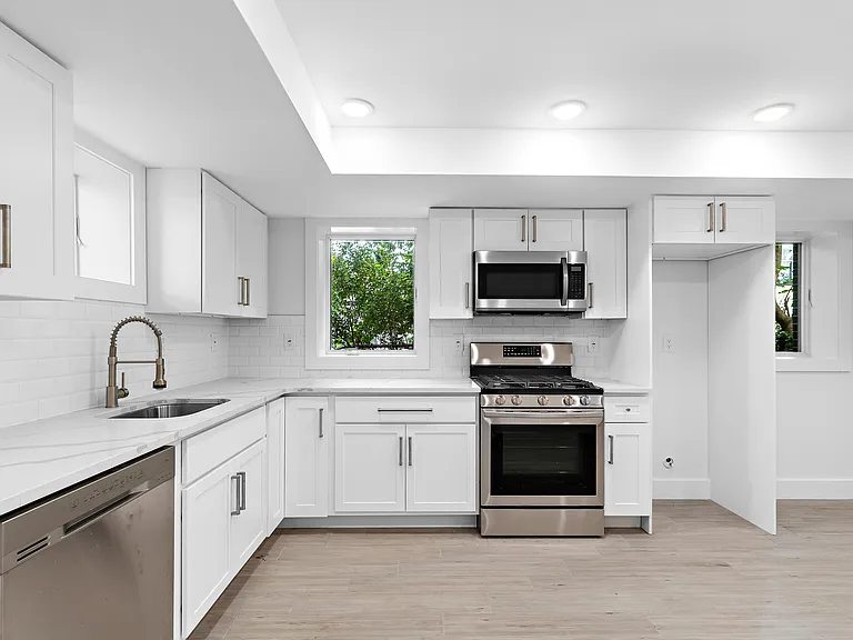 66 Poplar St #2 — Photo 10