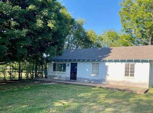 33864 Tower Rd, Arkansas City, KS 67005