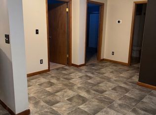411 S Hanover St, Moweaqua, IL