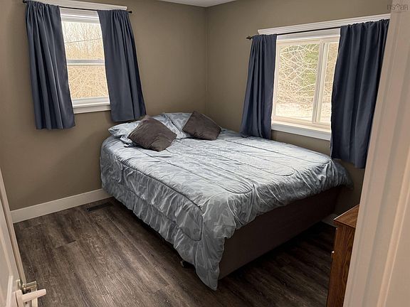 5th image of 488 McMullin Rd