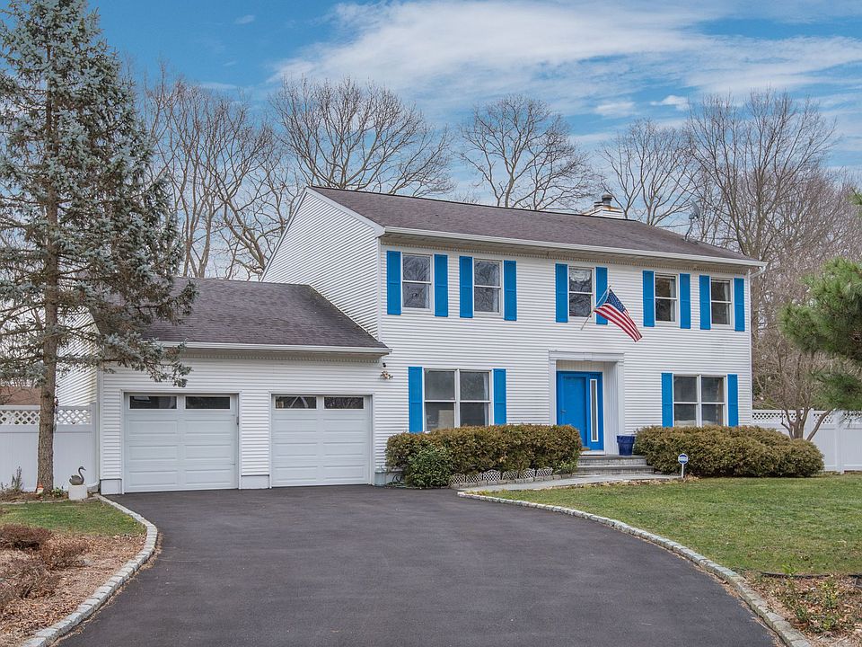 1st image of 3 Dorfer Ln