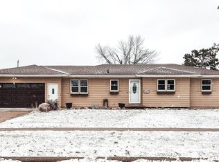 305 Sunset Ln, Marshalltown, IA 50158