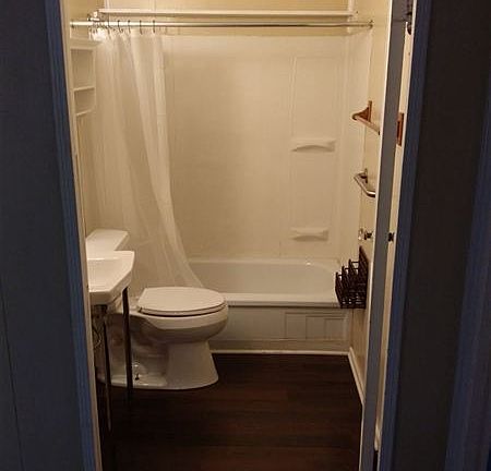 7 Bathroom