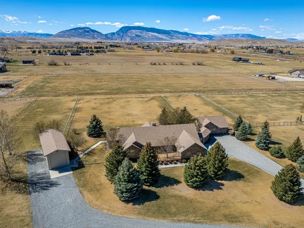 33 Road 3DX, Cody, WY 82414
