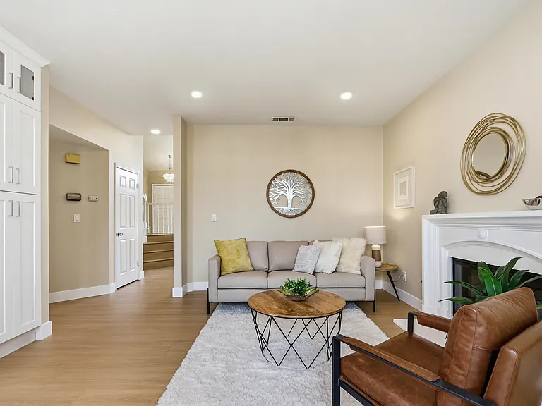 1290 Notting Hill Dr — Photo 10
