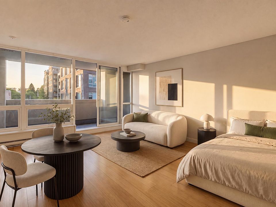 1st image of 718 Main St #410