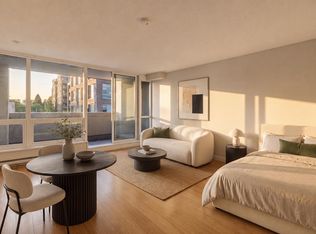 718 Main St #410, Vancouver, BC V6A0B1