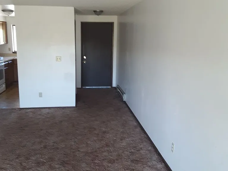 46 Ash St — Photo 2