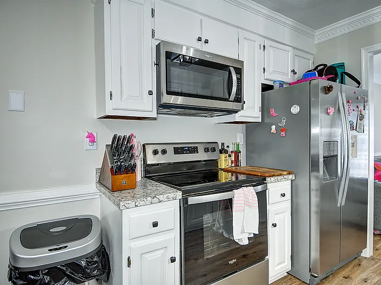 333 San Roman Dr — Photo 5