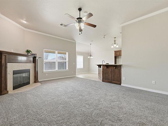 3rd image of 11640 SW 10th St