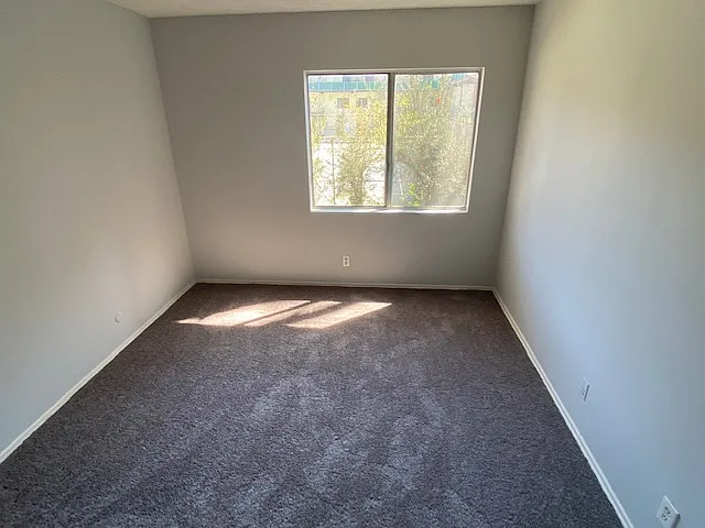 5460 White Oak Ave #K208 — Photo 24