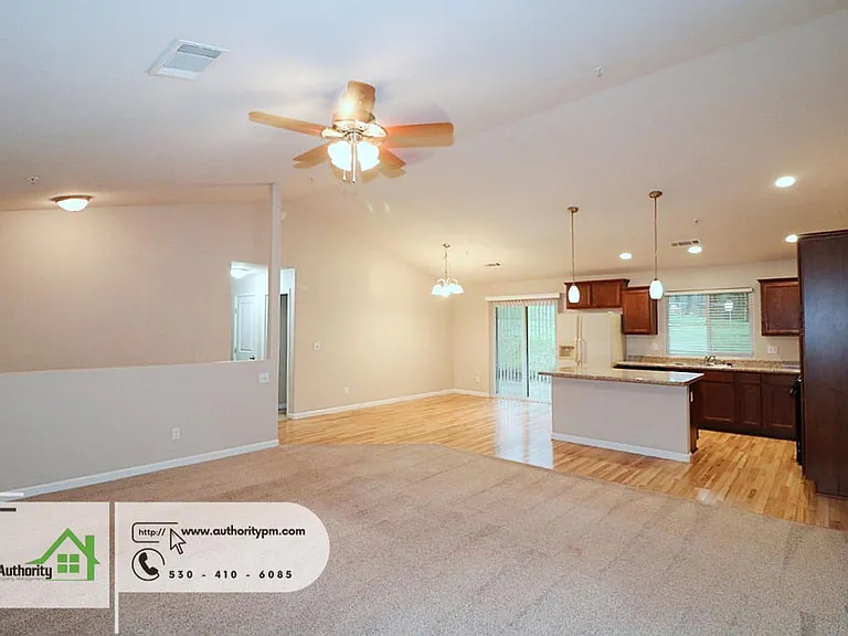 2381 Yellow Finch Way — Photo 8