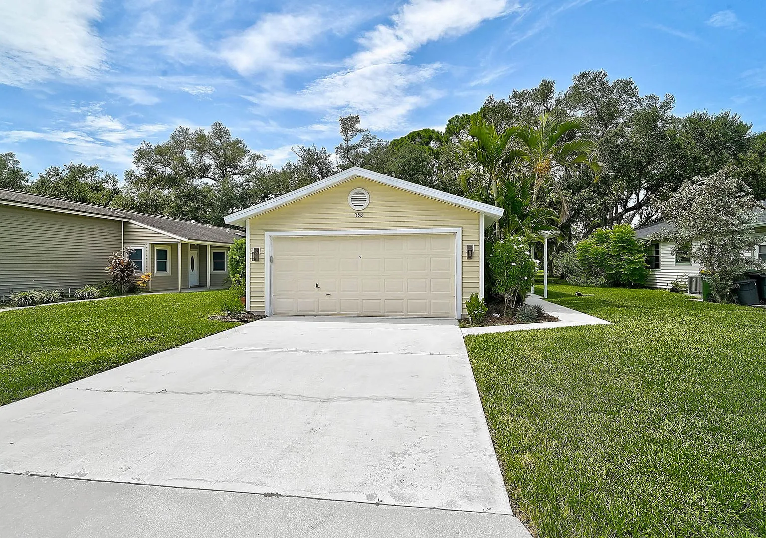 3 Bedroom 2 Bath Single Family Home w/2 Car Garage — Photo 2