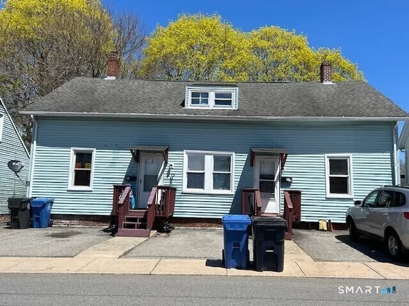 126 Ashland St, Jewett City, CT 06351