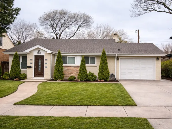 6718 N Lawndale Ave, Lincolnwood, IL 60712