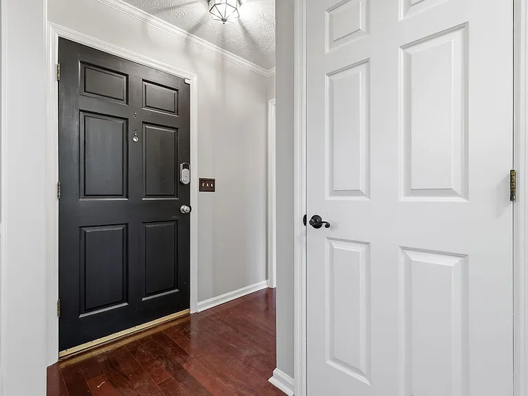 6824 Saint Julian Way — Photo 21