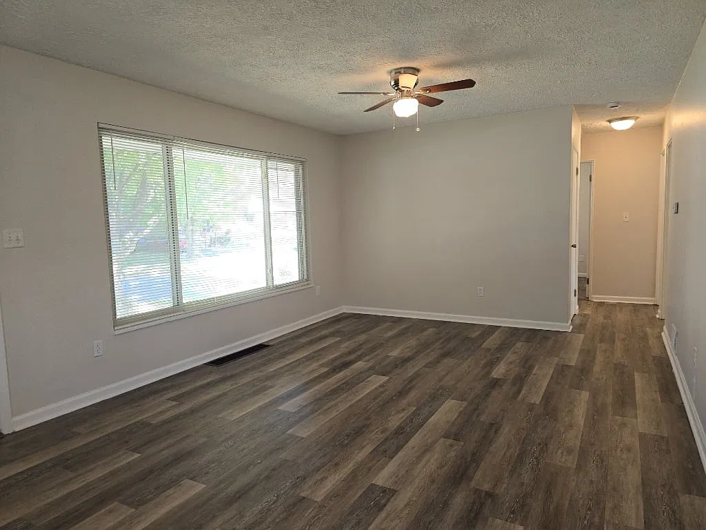 1748 Darst Avenue — Photo 4