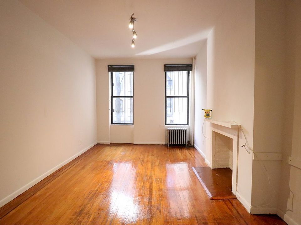 1st image of 110 W Houston St APT 1b