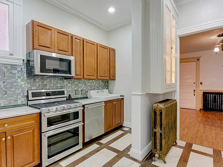 1809 W Grace St #1 — Photo 2