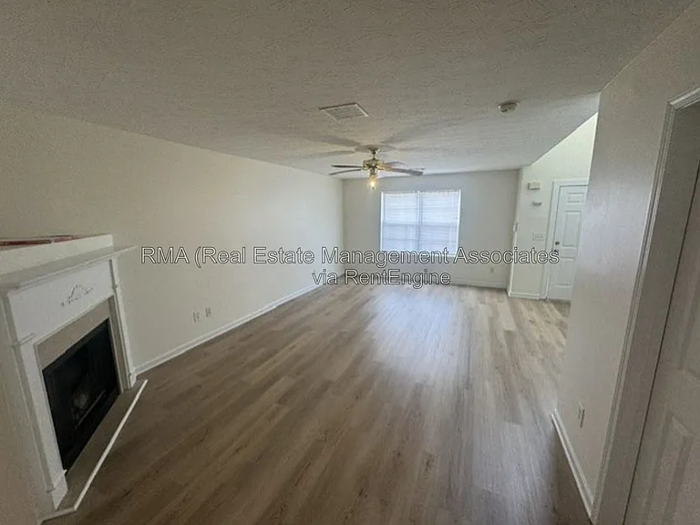 1330 Labonte Pkwy — Photo 3
